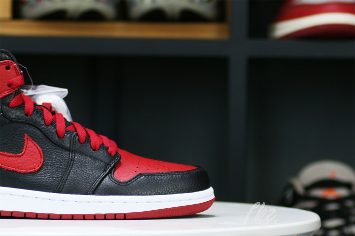 Air Jordan 1 OG  Banned/Bred  2011 (LN5 A1 Batch)