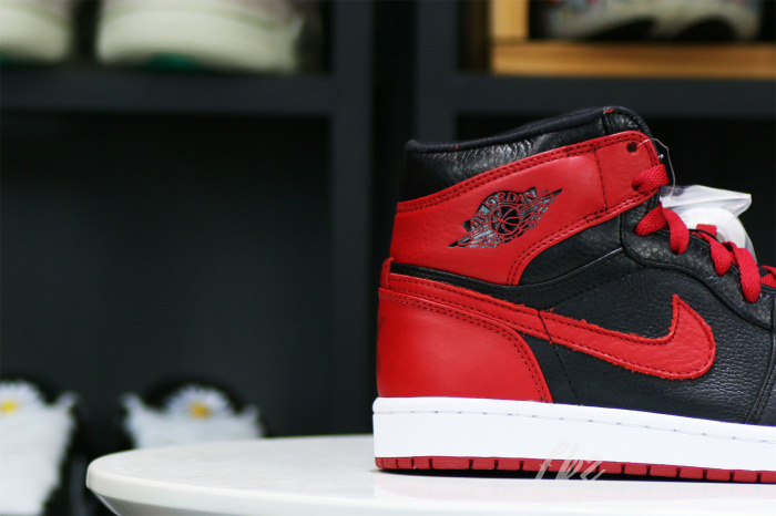 Air Jordan 1 OG  Banned/Bred  2011 (LN5 A1 Batch)