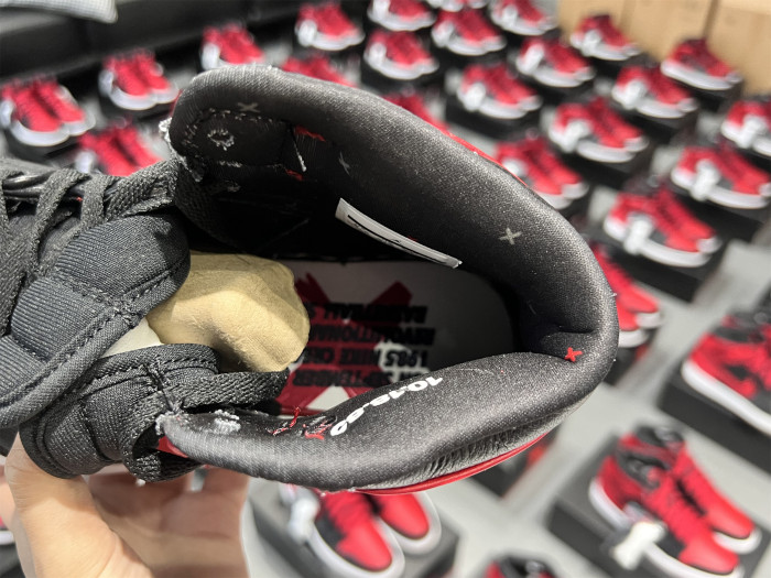 Air Jordan 1 OG  Banned/Bred  2011 (LN5 A1 Batch)