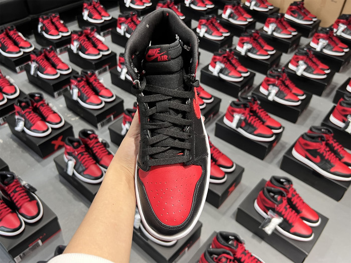 Air Jordan 1 OG  Banned/Bred  2011 (LN5 A1 Batch)