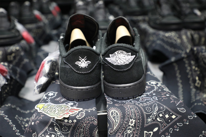 Travis Scott x Nike Air Jordan 1 Low OG “Black/Phantom”  (LN5 A1 Batch)