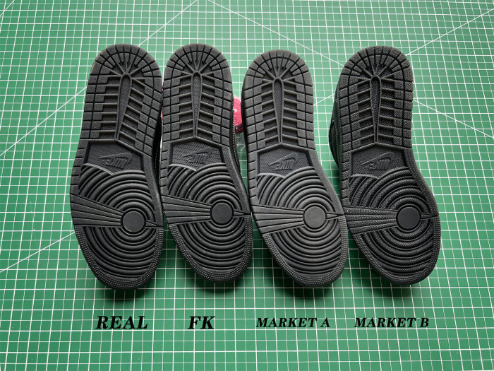 Travis Scott x Nike Air Jordan 1 Low OG “Black/Phantom”  (LN5 A1 Batch)