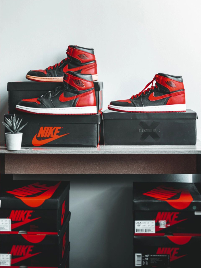 Air Jordan 1 OG  Banned/Bred  2011 (LN5 A1 Batch)