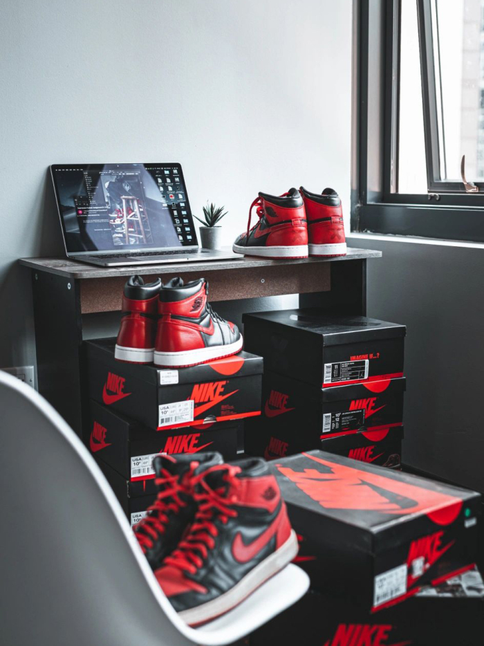 Air Jordan 1 OG  Banned/Bred  2011 (LN5 A1 Batch)