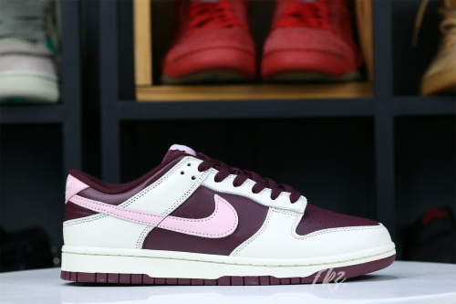 Nike Dunk Low Retro PRM Valentine's Day 2023