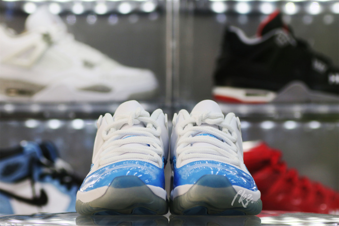 Air Jordan 11 Retro Low  UNC