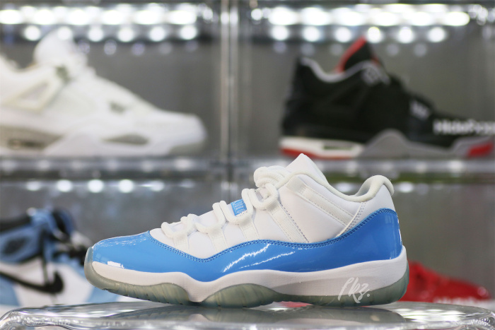 Air Jordan 11 Retro Low  UNC