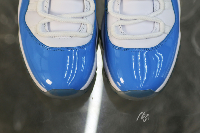 Air Jordan 11 Retro Low  UNC