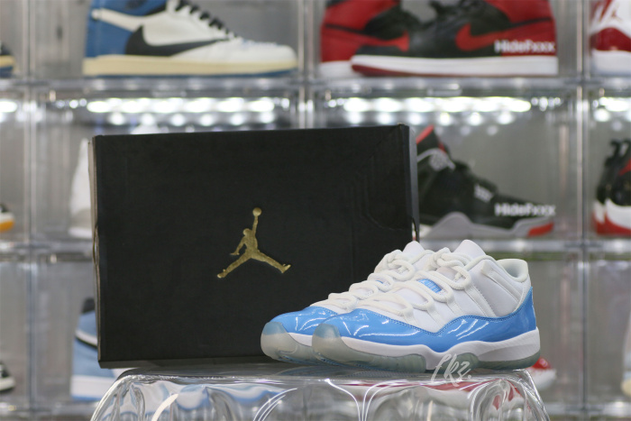 Air Jordan 11 Retro Low  UNC