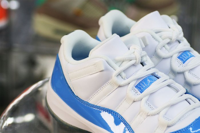 Air Jordan 11 Retro Low  UNC