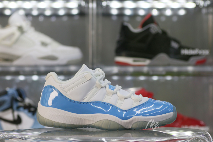 Air Jordan 11 Retro Low  UNC