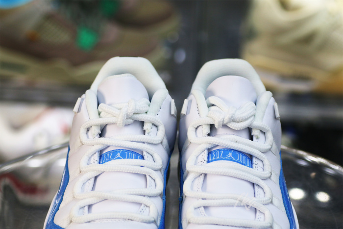 Air Jordan 11 Retro Low  UNC