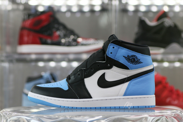 Air Jordan 1 Retro High OG University Blue UNC 2023  (LN5 A1 Batch)