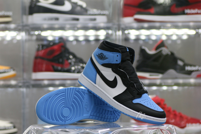 Air Jordan 1 Retro High OG University Blue UNC 2023  (LN5 A1 Batch)