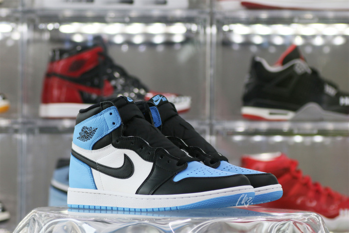Air Jordan 1 Retro High OG University Blue UNC 2023  (LN5 A1 Batch)