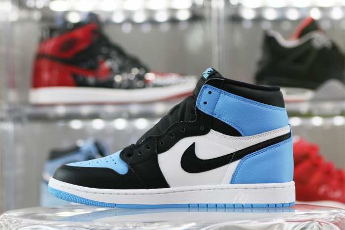 Air Jordan 1 Retro High OG University Blue UNC 2023  (LN5 A1 Batch)