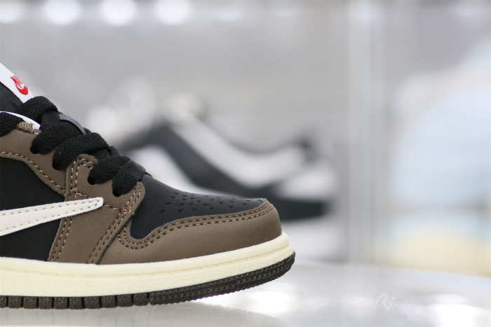 Travis Scott X Air Jordan 1 Low 'Cactus Jack'  Kid