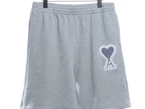 AMI 22ss heart embroidery shorts