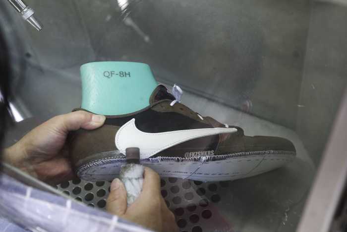 Travis Scott X Air Jordan 1 Low 'Cactus Jack'  Kid