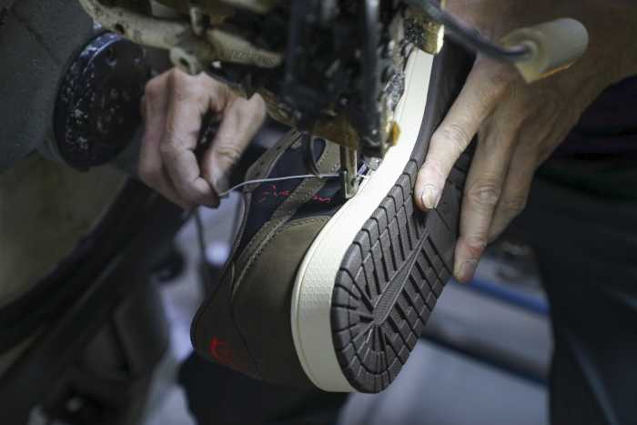 Travis Scott X Air Jordan 1 Low 'Cactus Jack'  Kid