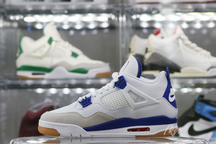 Nike SB x Air Jordan 4 “Sapphire”