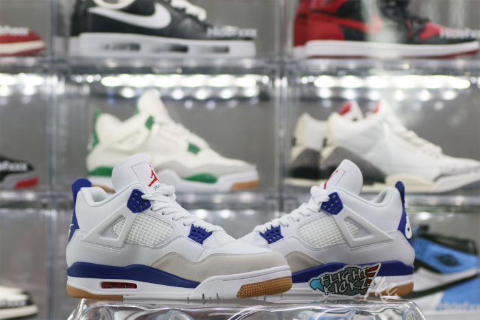 Nike SB x Air Jordan 4 “Sapphire”