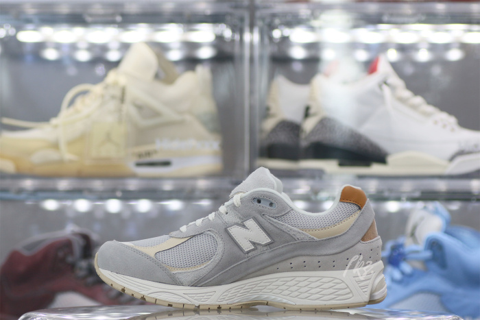 New Balance 2002R Concrete Grey