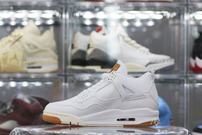 Air Jordan 4 Retro Levi's White (Levi's Tag)