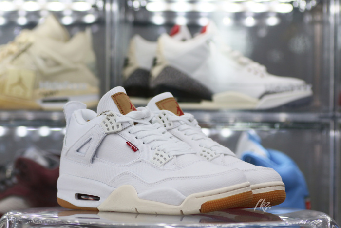 Air Jordan 4 Retro Levi's White (Levi's Tag)
