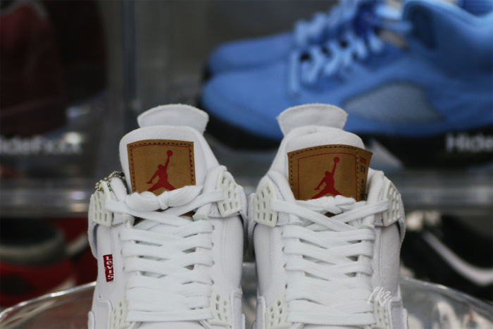 Air Jordan 4 Retro Levi's White (Levi's Tag)