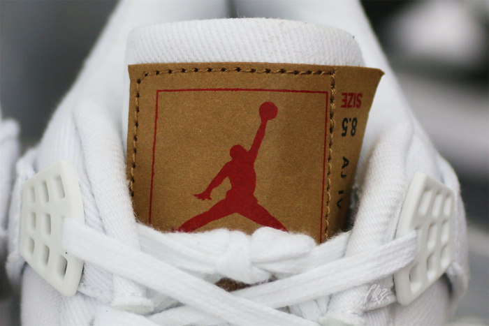Air Jordan 4 Retro Levi's White (Levi's Tag)