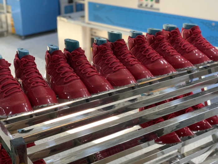 Air Jordan 11 Retro  Win Like 96/Gym Red 2017  (LN5 A1 Batch)