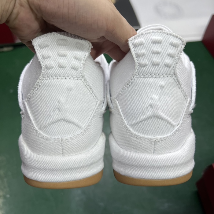 Air Jordan 4 Retro Levi's White (Levi's Tag)