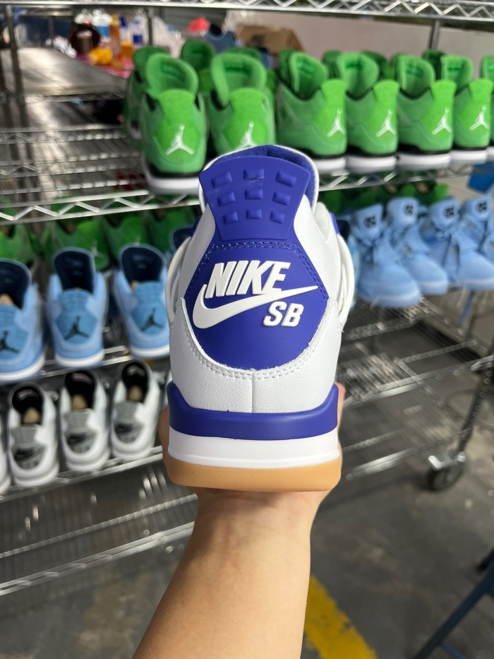 Nike SB x Air Jordan 4 “Sapphire”