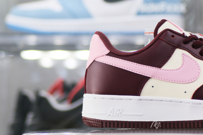 Nike Air Force 1 Low '07 Valentine’s Day (2023)