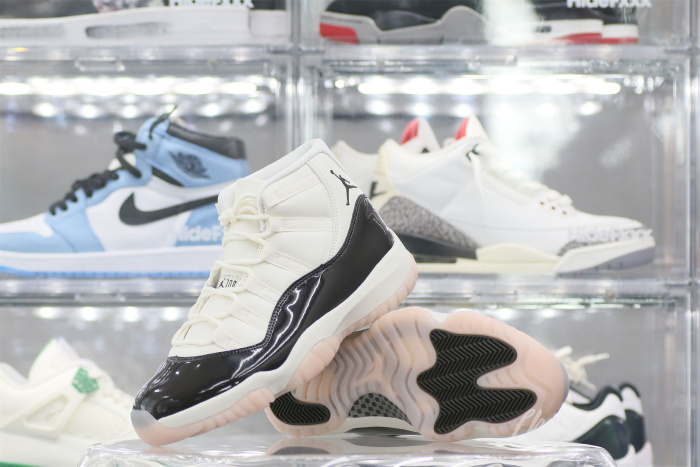 Air Jordan 11  “Neapolitan”（WMNS） (Ln5 A1 Batch)