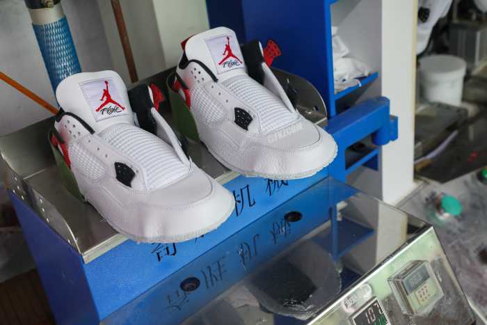 Air Jordan 4  Red Cement  2023 (LN5 A1 Batch)