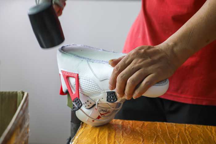 Air Jordan 4  Red Cement  2023 (LN5 A1 Batch)