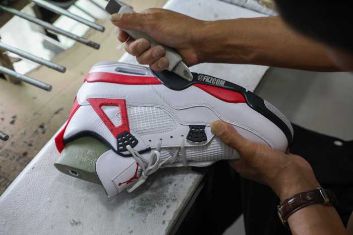 Air Jordan 4  Red Cement  2023 (LN5 A1 Batch)