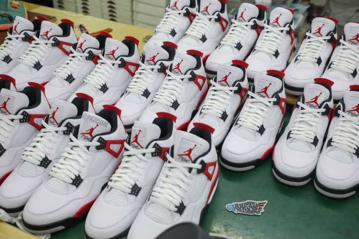 Air Jordan 4  Red Cement  2023 (LN5 A1 Batch)