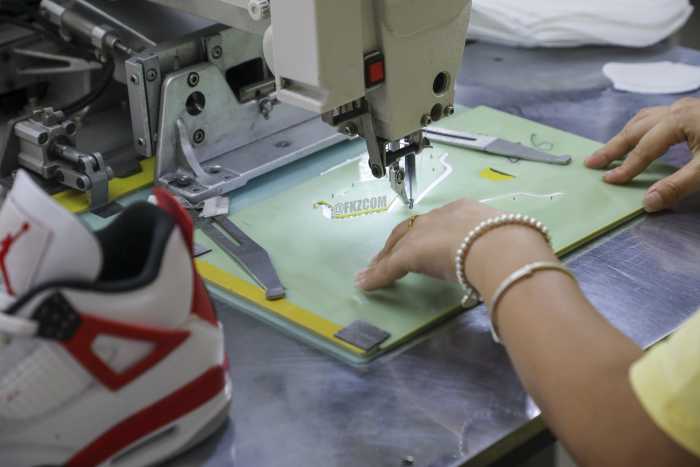 Air Jordan 4  Red Cement  2023 (LN5 A1 Batch)