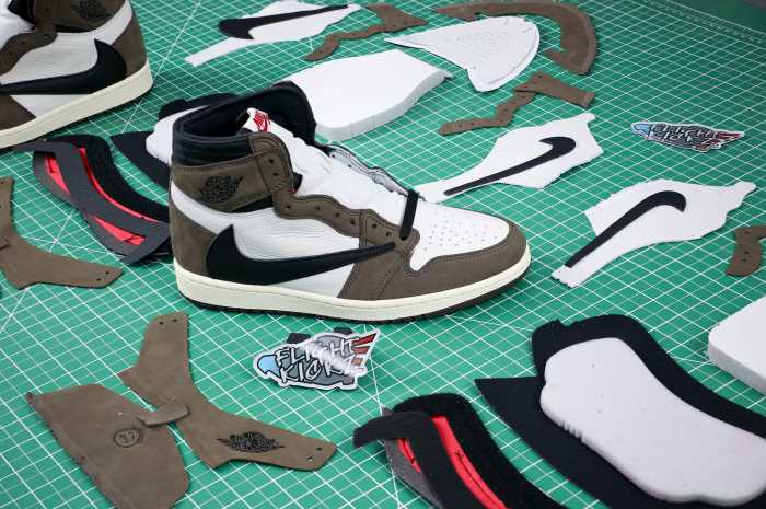 Travis Scott x Air Jordan 1  2019 (LN5 A1 Batch)
