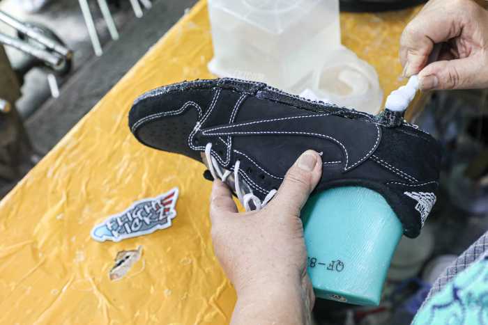 Travis Scott x Nike Air Jordan 1 Low OG “Black/Phantom”  (LN5 A1 Batch)