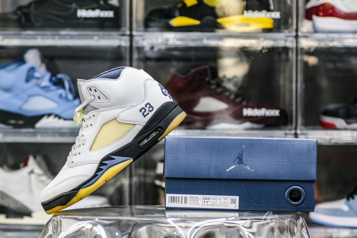 A Ma Maniere Air Jordan 5 SP  Photon Dust/Diffused Blue WMS(LN5 A1)