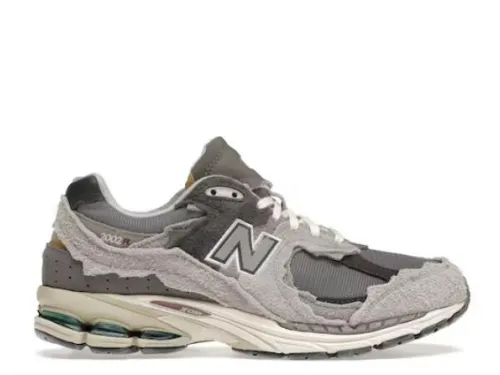 New Balance 2002R “Light Dark Tan”