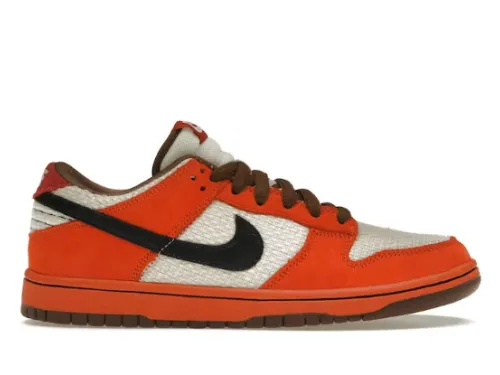 Nike SB Dunk Low Top Ramen 2009