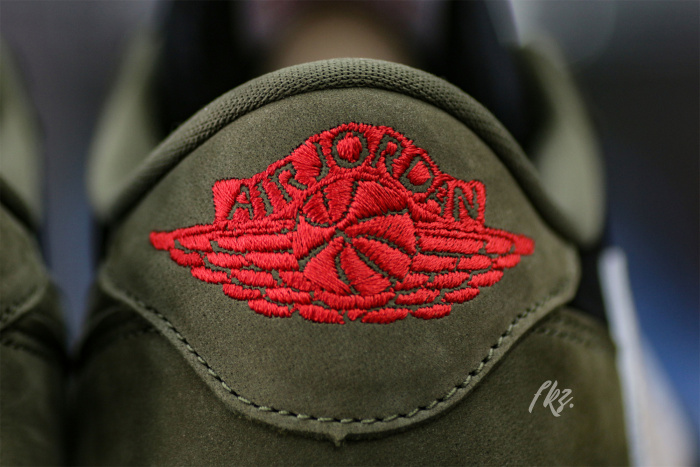 Travis Scott x Air Jordan 1 Low Black Olive  (LN5 A1 Batch)