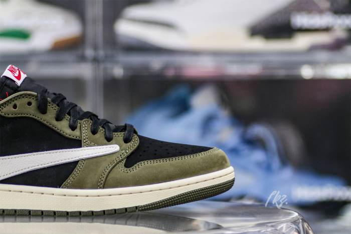 Travis Scott x Air Jordan 1 Low Black Olive  (LN5 A1 Batch)