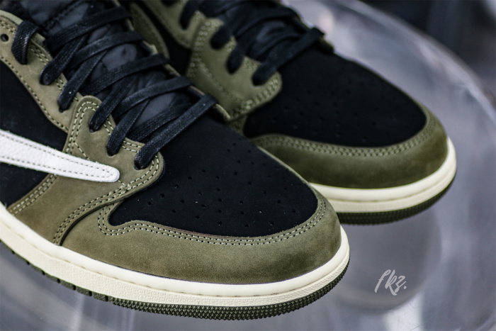 Travis Scott x Air Jordan 1 Low Black Olive  (LN5 A1 Batch)