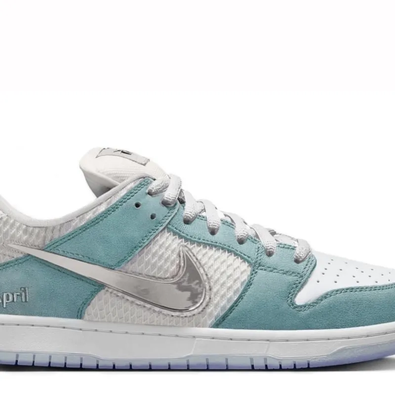 April Skateboards x Nike SB Dunk Low(Flash Sale Size9.5)